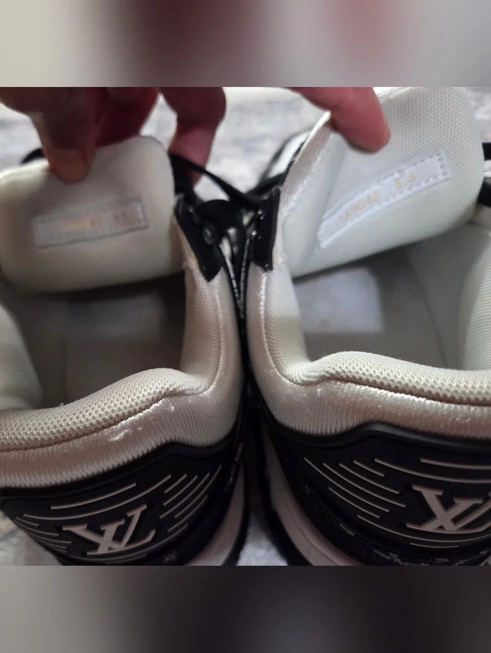 LV Woman's Size 6.5 White And Black Leather Shoes with Gold Size Tag